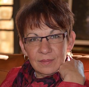 Meet your Posher, Beverly